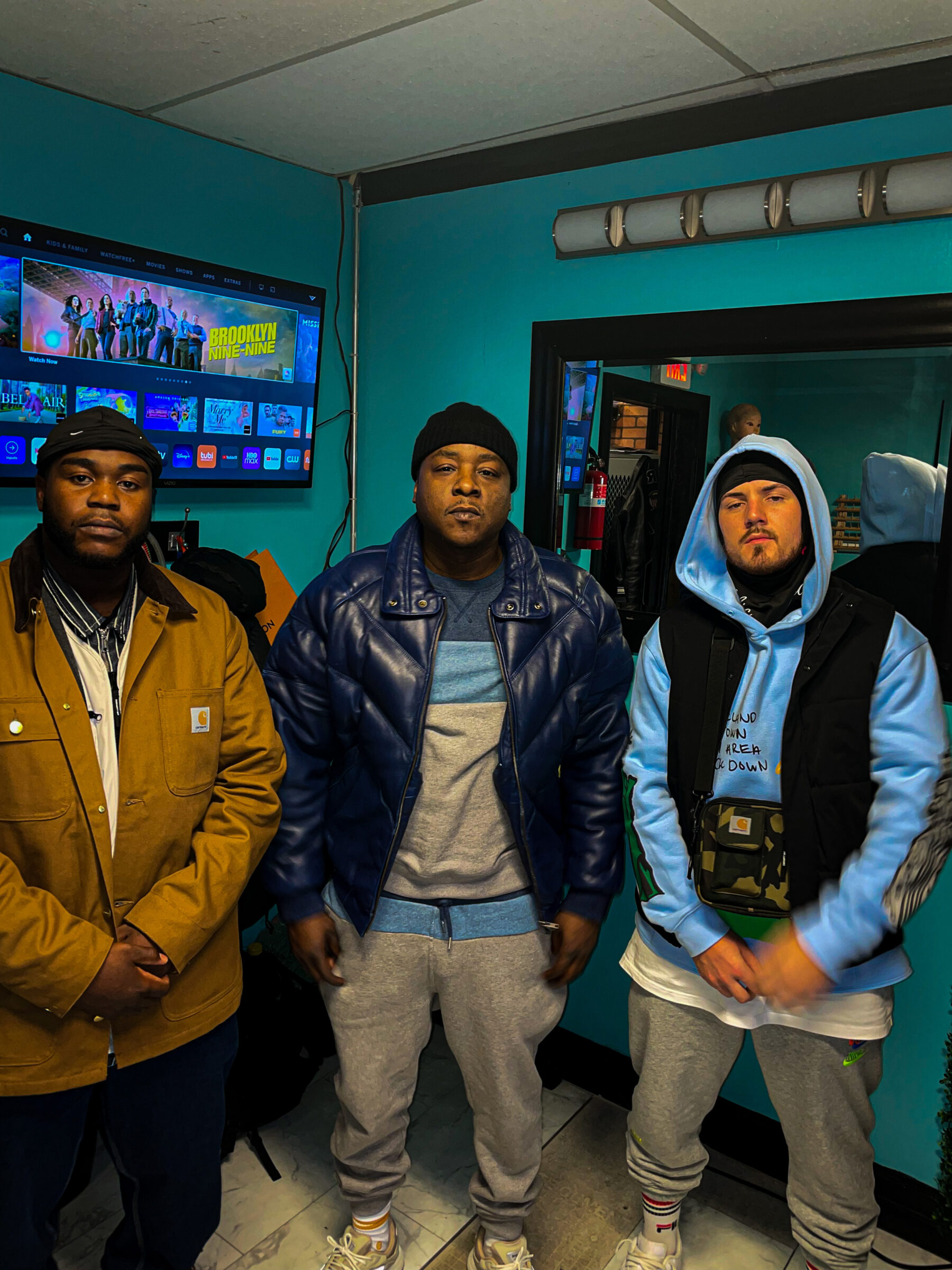 Group Photo of Hiphopadellic Team and Jadakiss